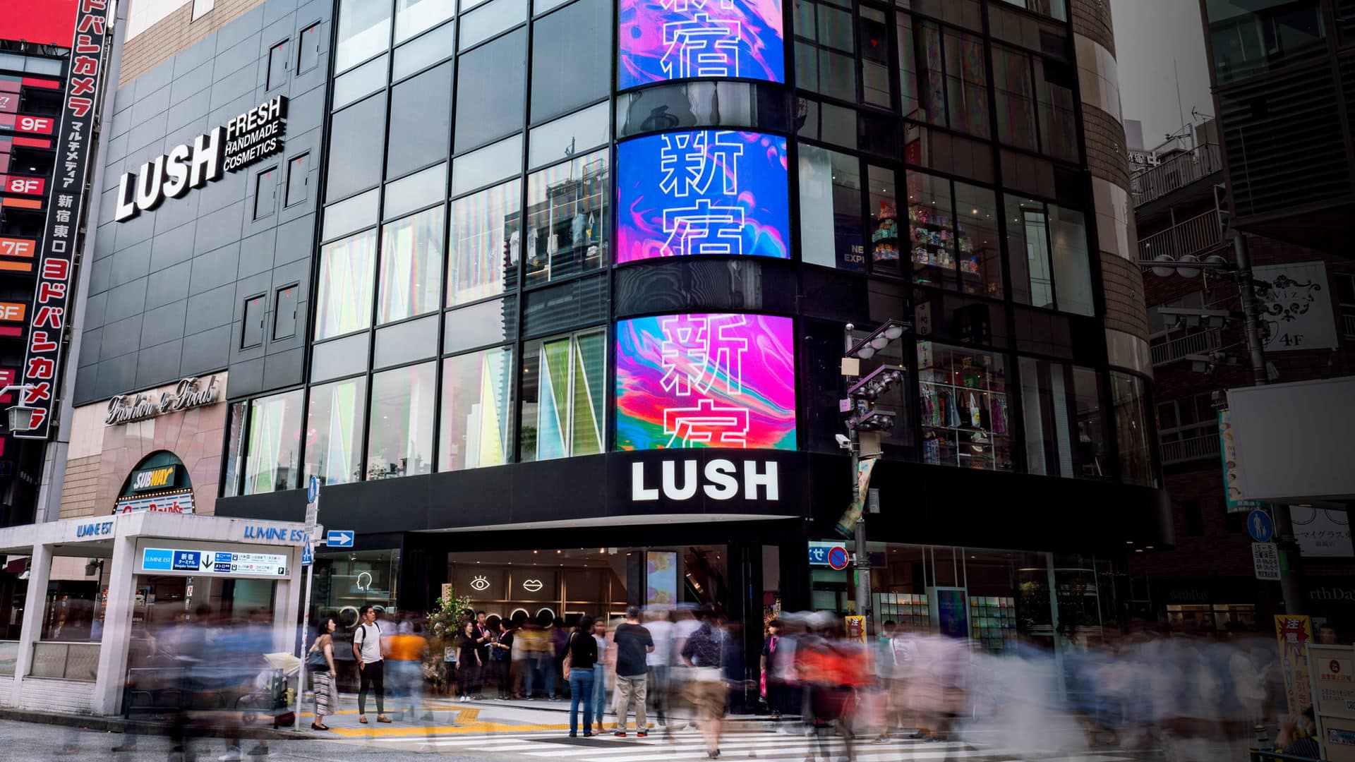 oioigg-shinjuku-exteriorshot-1